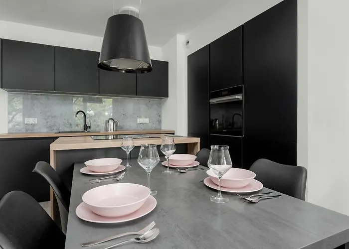 Blisko Rzeki Tuz Przy Porcie We Wroclawiu Z Parkingiem By Renters *