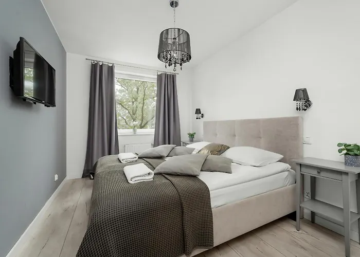 Blisko Rzeki Tuz Przy Porcie We Wroclawiu Z Parkingiem By Renters דירה